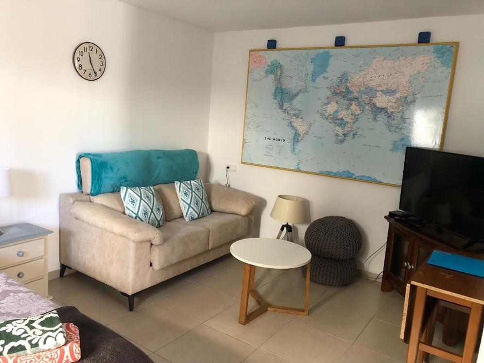 מוריירה Casita Mona - Attractive Studio Apartment 4Kms From The Beach מראה חיצוני תמונה
